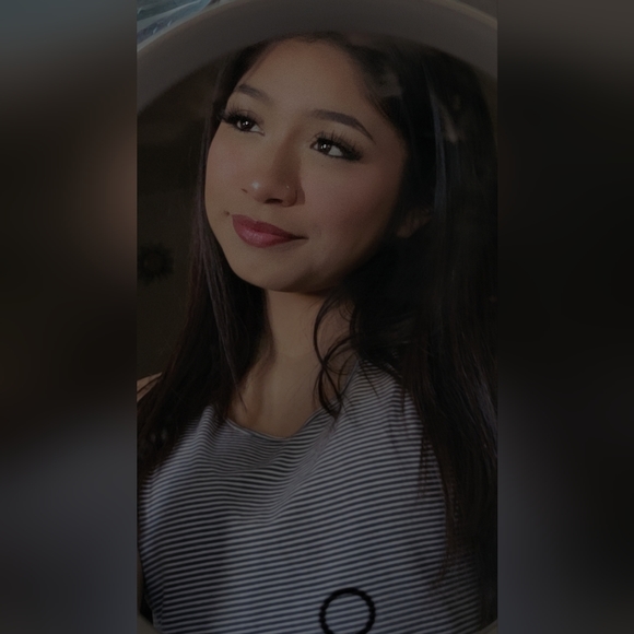 Hi, hello, I'm going to be selling a variety of things on here:) - Picture 5 of 8